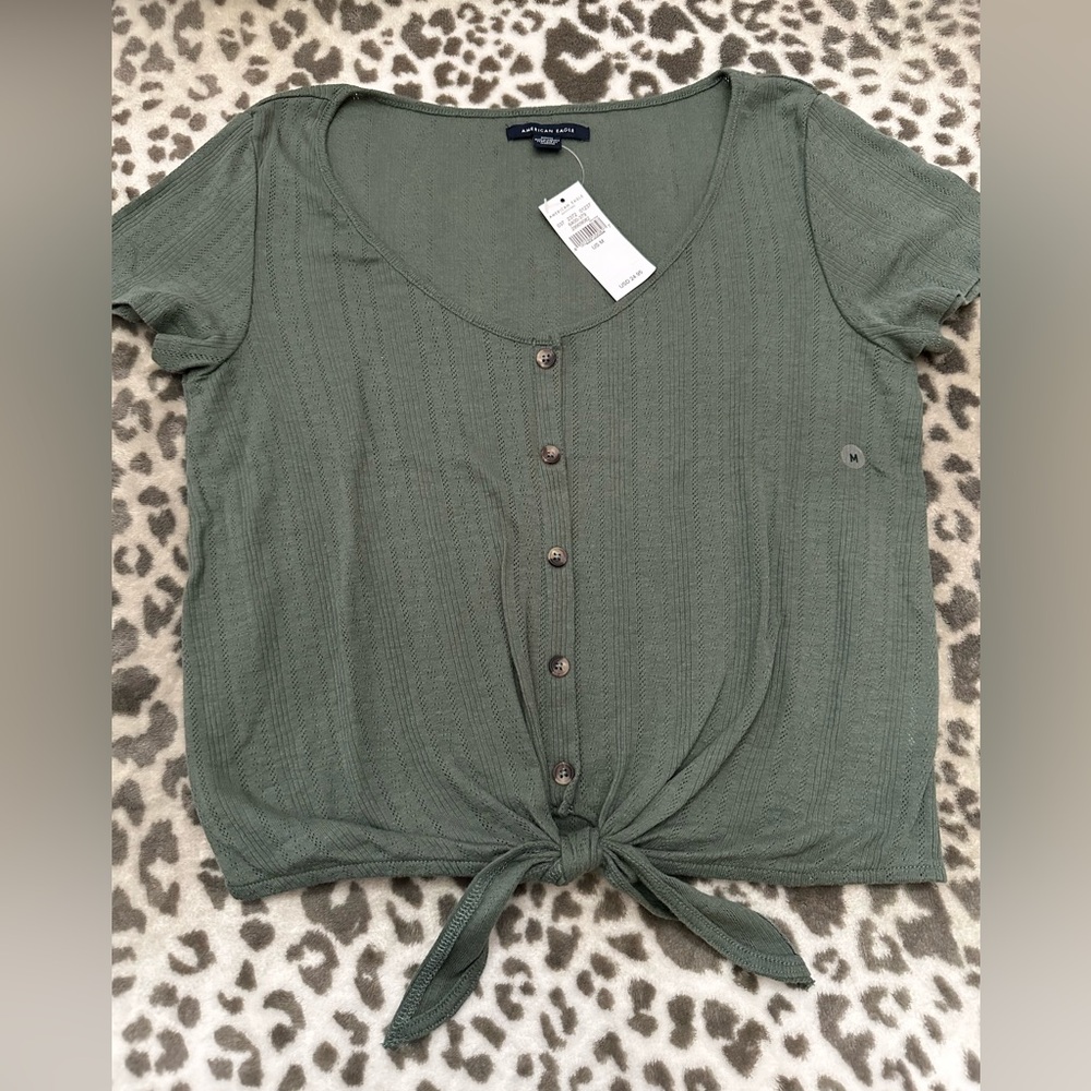 American Eagle Pointelle Button Front Tie Knot T-Shirt in Green Size Medium - Picture 7 of 16